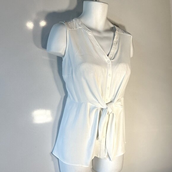 Torrid 0 SZ12 White Silky Button Front Tie Top Wardrobe Staple Minimalist Office - Picture 3 of 8
